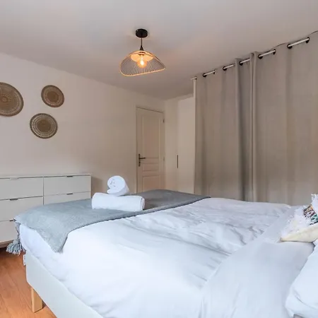 - Maison 3 *